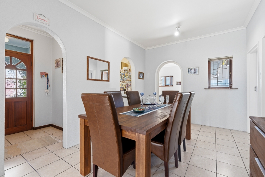 4 Bedroom Property for Sale in Edgemead Western Cape
